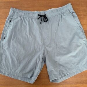 Maven Co-Op Men's L Gray Stretch
Performance Shorts